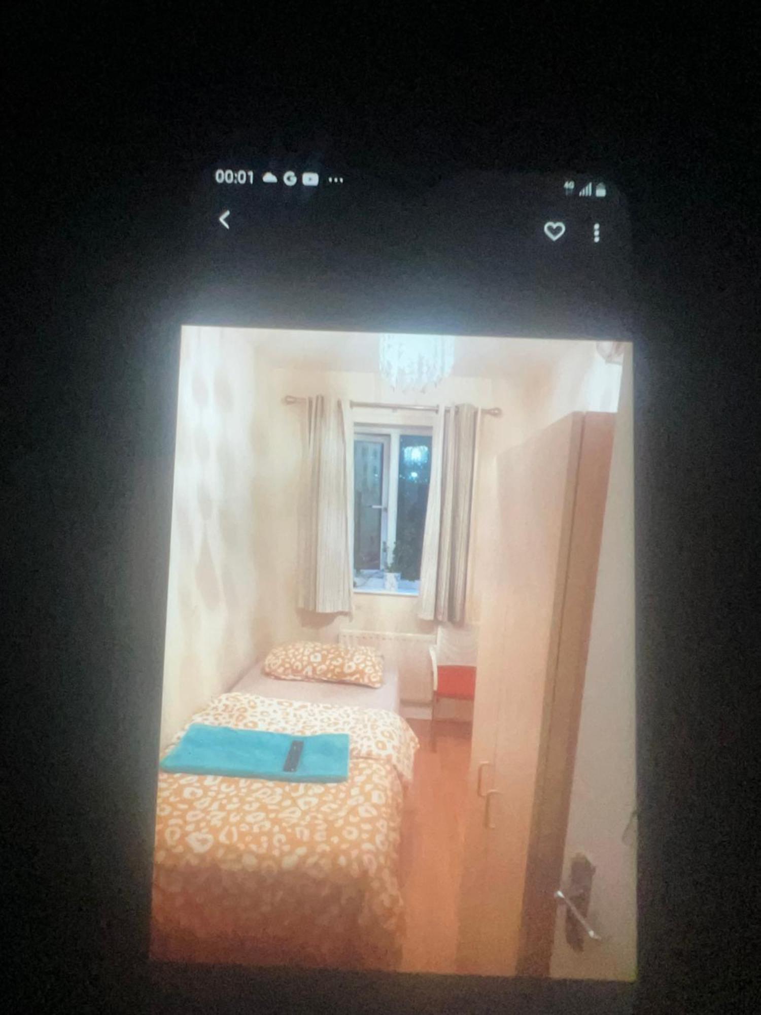 Double Alpha Apartment London Bagian luar foto